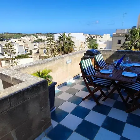 فندق مبيت وإفطار With Swimming Pool - Il-wenniessa Qala