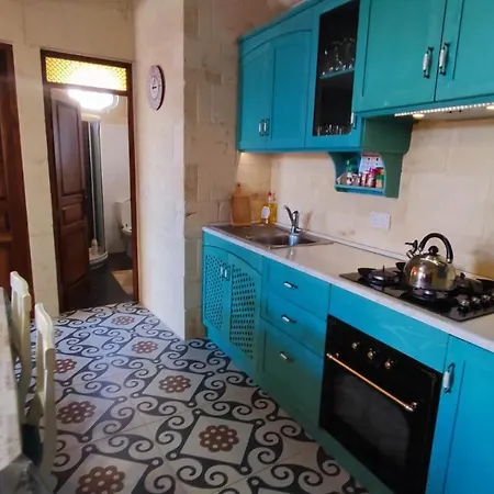 With Swimming Pool - Il-wenniessa 4*