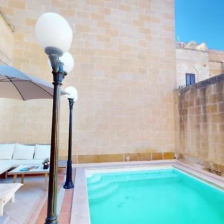 With Swimming Pool - Il-wenniessa فندق مبيت وإفطار 4*