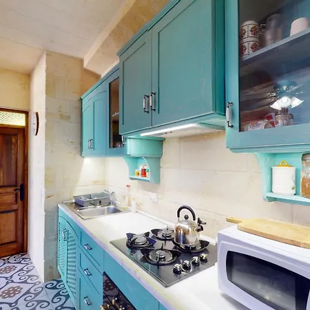 فندق مبيت وإفطار With Swimming Pool - Il-wenniessa