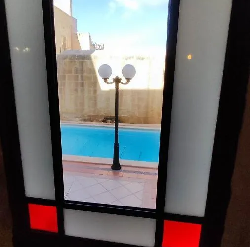 With Swimming Pool - Il-wenniessa 4*