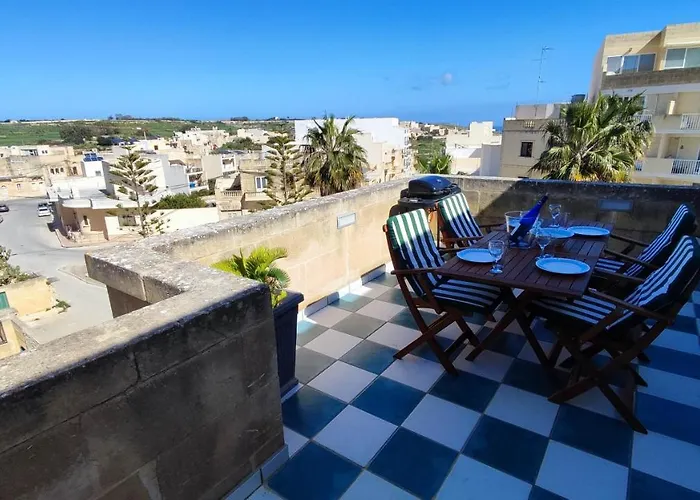 Bed & Breakfast With Swimming Pool - Il-wenniessa Qala