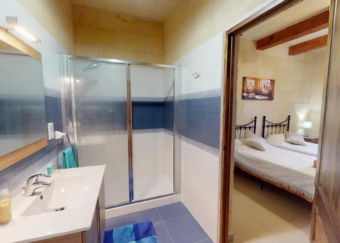 With Swimming Pool - Il-wenniessa 4*