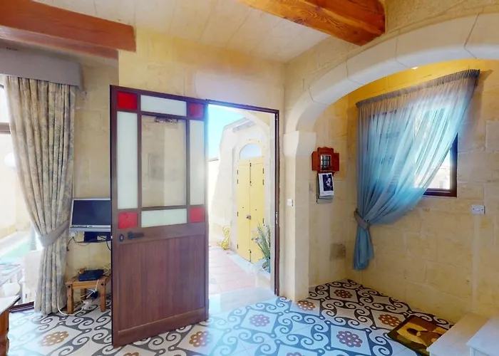 Bed & Breakfast With Swimming Pool - Il-wenniessa