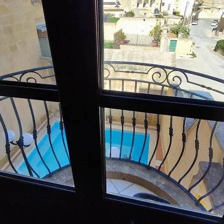 With Swimming Pool - Il-wenniessa 4* 加拉