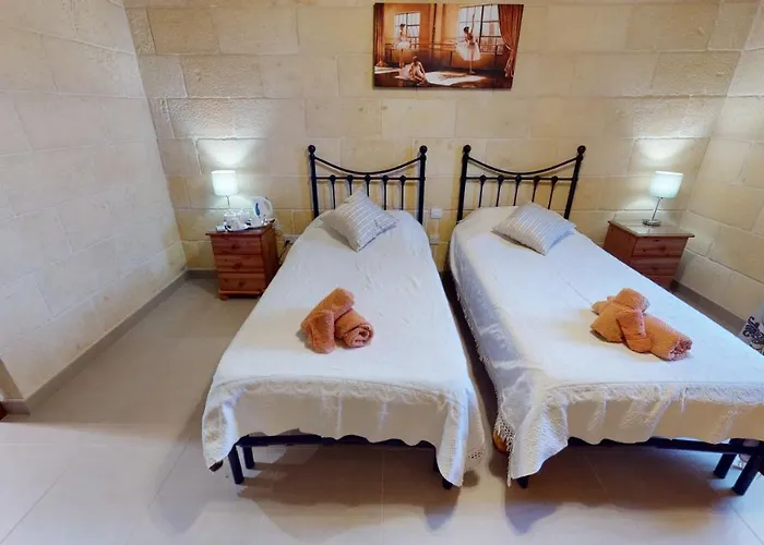 With Swimming Pool - Il-wenniessa 4*