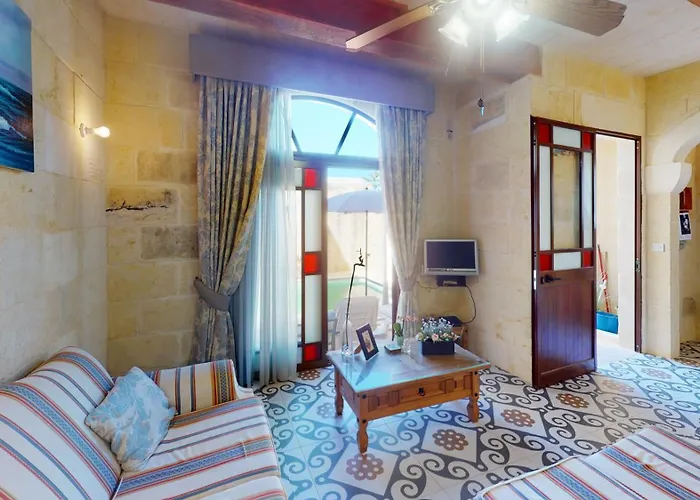 Oda ve Kahvaltı With Swimming Pool - Il-wenniessa 4*